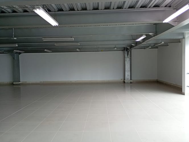 Oficina en arriendo en El Poblado, Medellín, 165 m² · foto 3 de 11