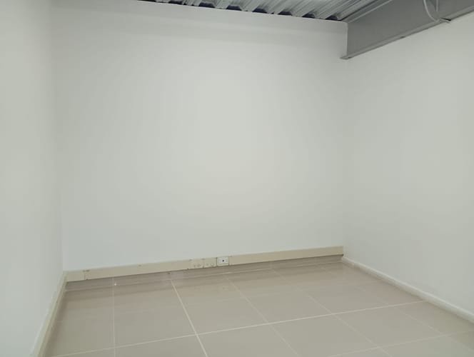 Oficina en arriendo en El Poblado, Medellín, 80 m² · foto 6 de 9