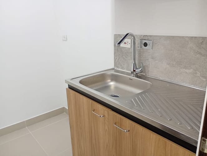 Oficina en arriendo en El Poblado, Medellín, 80 m² · foto 4 de 9