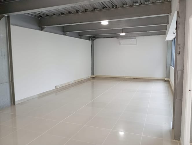 Oficina en arriendo en El Poblado, Medellín, 80 m² · foto 7 de 9