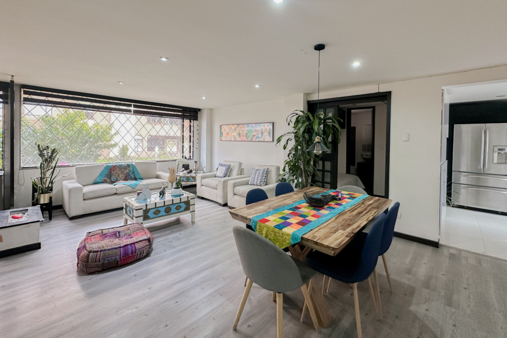 Apartamento en venta en Santa Barbara Central, Bogotá · foto 3 de 16