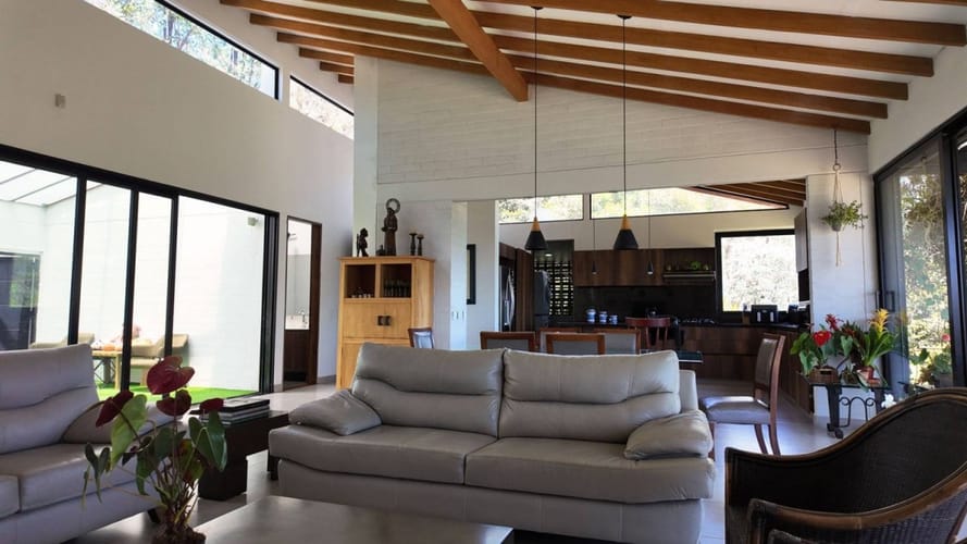 Casa de 3 alcobas en venta en Sajonia, Rionegro, 318 m² · foto 8 de 24