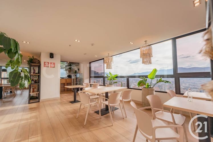 Casa de 2 alcobas en venta en El Poblado, Medellín, 60 m² · foto 17 de 24