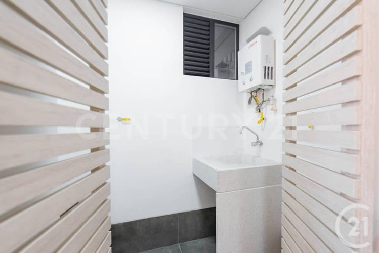 Casa de 2 alcobas en venta en El Poblado, Medellín, 60 m² · foto 21 de 24