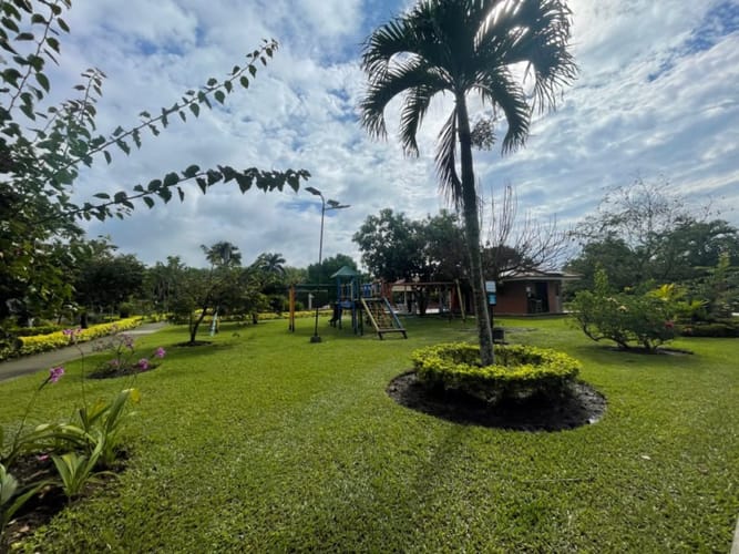 Casa de 3 alcobas en venta en Parque Natura, Jamundí, 210 m² · foto 2 de 23
