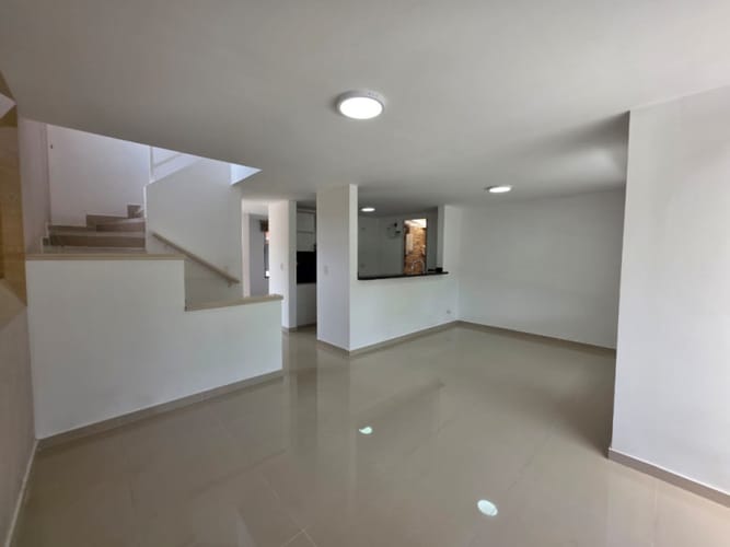 Casa de 3 alcobas en venta en Parque Natura, Jamundí, 210 m² · foto 8 de 23