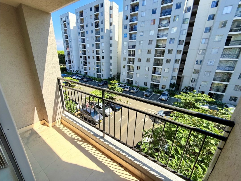 Apartamento en arriendo en Bochalema, Cali · foto 5 de 17
