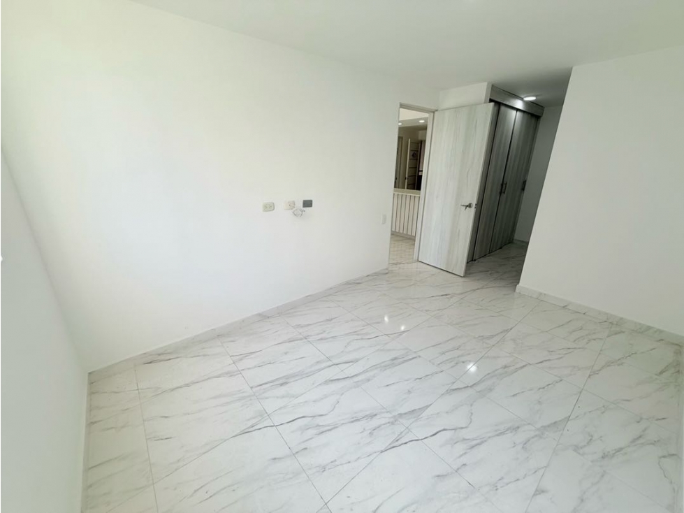 Apartamento en arriendo en Bochalema, Cali · foto 9 de 17