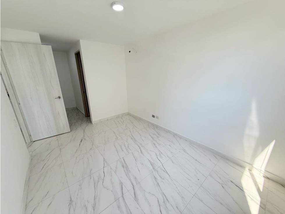Apartamento en arriendo en Bochalema, Cali · foto 11 de 17