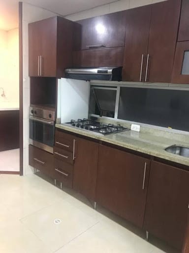 Apartamento de 3 alcobas en venta en Los Rosales, Bogotá, 193 m² · foto 9 de 17
