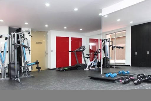 Apartamento de 3 alcobas en venta en Los Rosales, Bogotá, 193 m² · foto 15 de 17