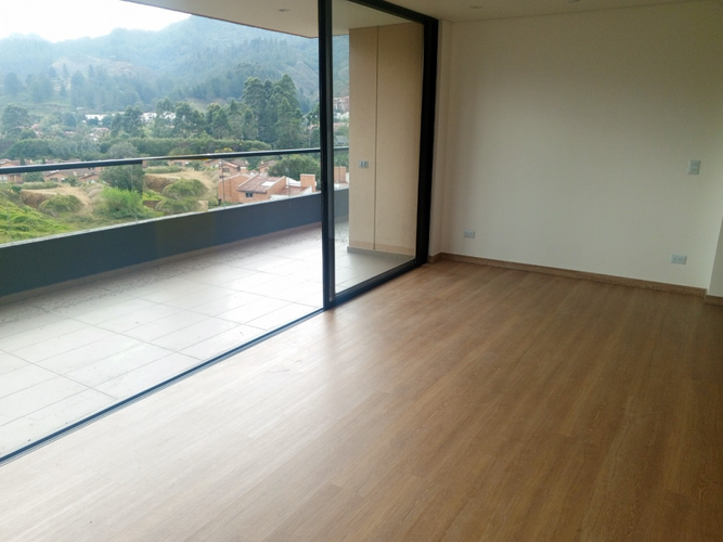 Apartamento de 2 alcobas en venta en El Carmen, El Retiro, 76 m² · foto 3 de 14