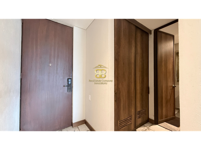 Apartaestudio en venta en La Candelaria, Bogotá, 50 m² · foto 8 de 24