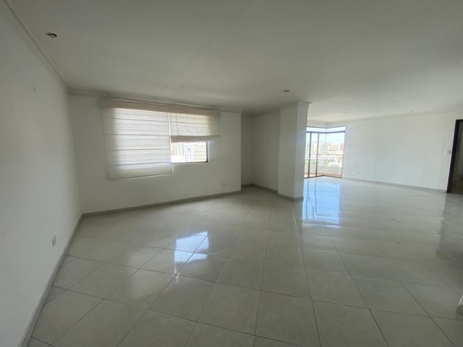 Apartamento de 3 alcobas en venta en Altos Del Prado, Barranquilla, 140 m² · foto 4 de 18
