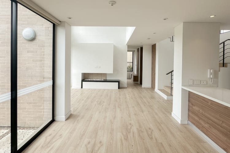 Casa de 4 alcobas en arriendo en Siberia, Cota, 211 m² · foto 2 de 24