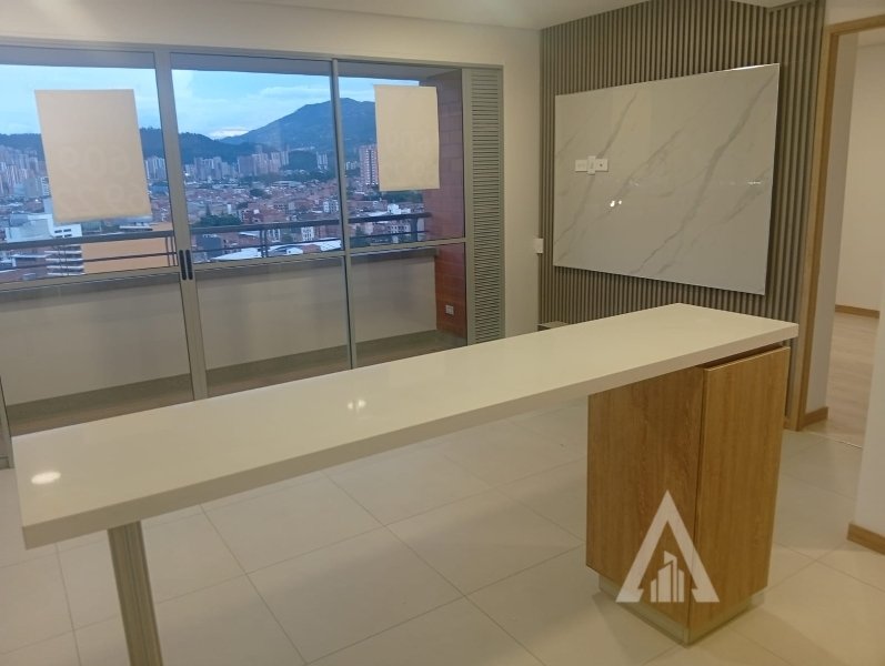 Apartamento en venta en Los Naranjos, Itagüí · foto 3 de 14
