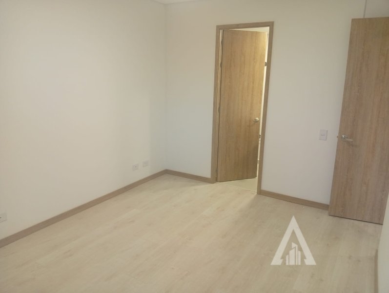 Apartamento en venta en Los Naranjos, Itagüí · foto 8 de 14