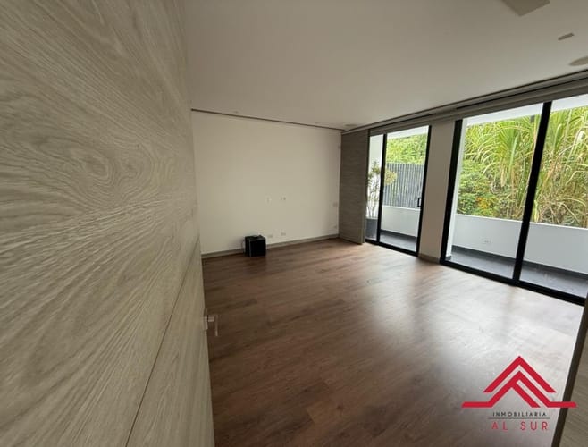 Casa de 4 alcobas en venta en Altos Del Poblado, Medellín, 940 m² · foto 11 de 20