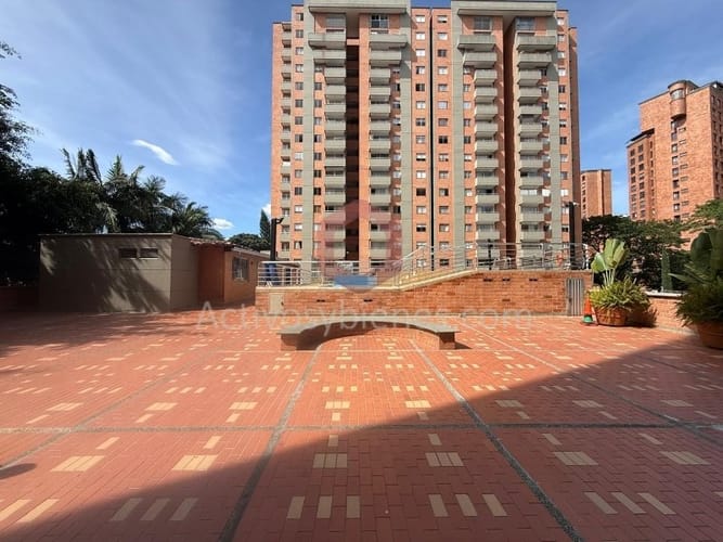 Apartamento de 4 alcobas en arriendo en Patio Bonito, Medellín, 140 m² · foto 19 de 24