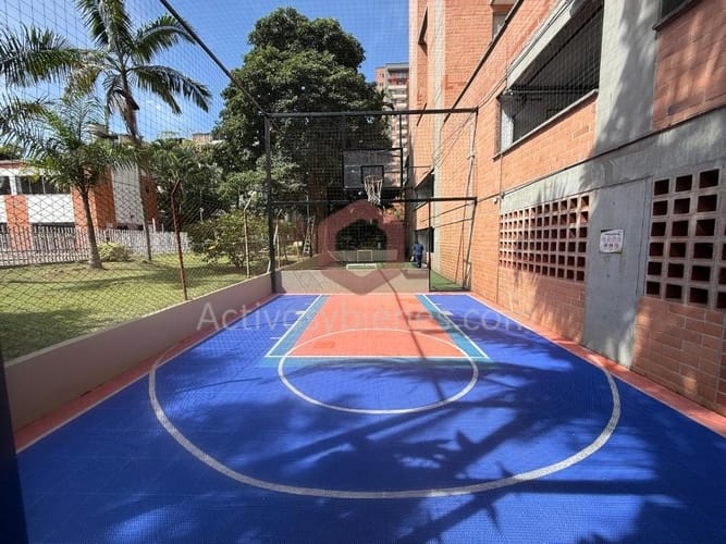 Apartamento de 4 alcobas en arriendo en Patio Bonito, Medellín, 140 m² · foto 21 de 24
