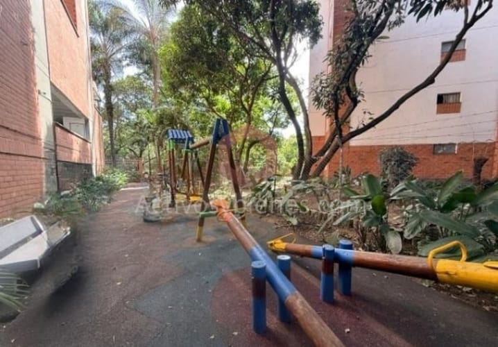 Apartamento de 4 alcobas en arriendo en Patio Bonito, Medellín, 140 m² · foto 22 de 24