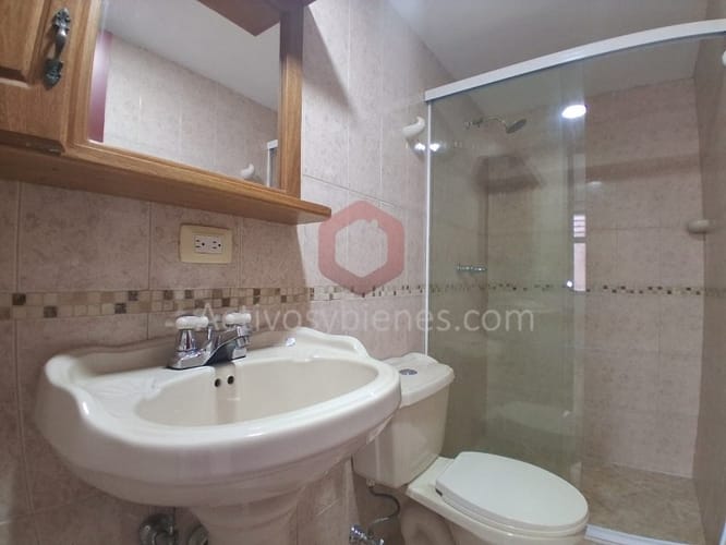 Apartamento de 3 alcobas en arriendo en Bolivariana, Medellín, 130 m² · foto 15 de 21