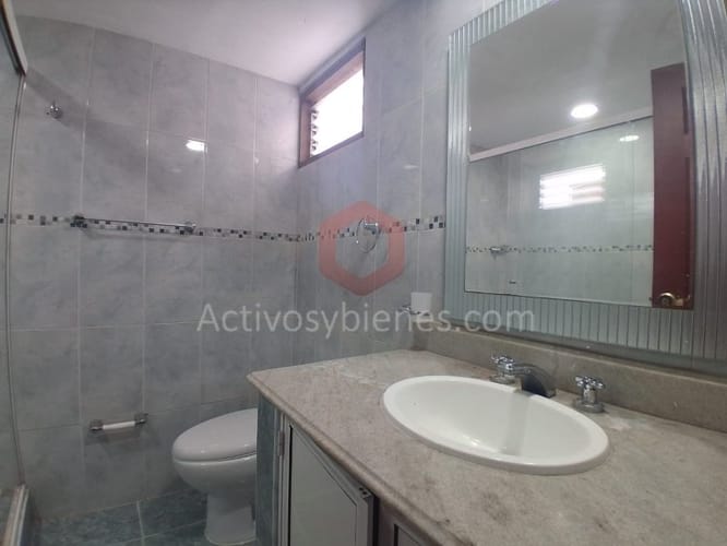 Apartamento de 3 alcobas en arriendo en Bolivariana, Medellín, 130 m² · foto 20 de 21