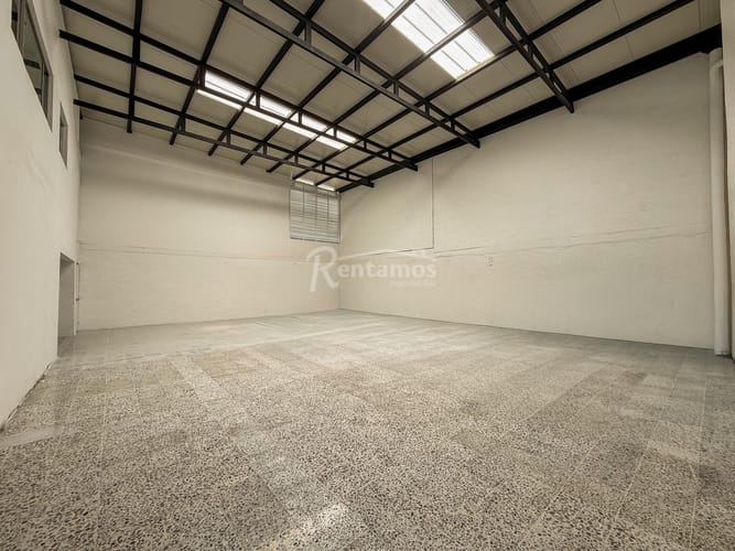 Bodega en arriendo en Patio Bonito, Medellín, 500 m² · foto 3 de 23