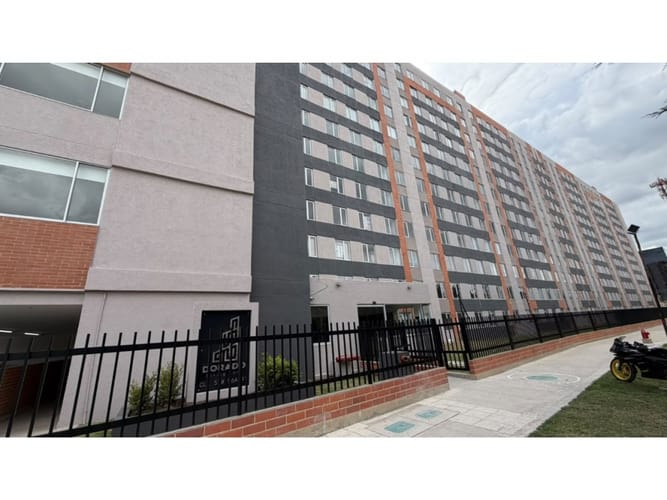 Apartaestudio en venta en Alamos, Bogotá, 28 m² · foto 22 de 24