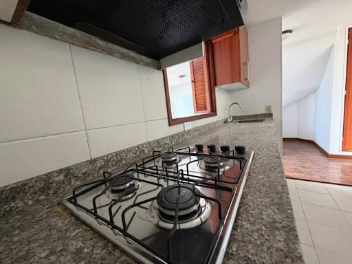 Apartamento de 3 alcobas en venta en Verbenal San Antonio, Bogotá, 66 m² · foto 3 de 24