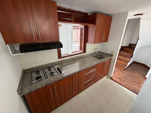 Apartamento de 3 alcobas en venta en Verbenal San Antonio, Bogotá, 66 m² · foto 4 de 24