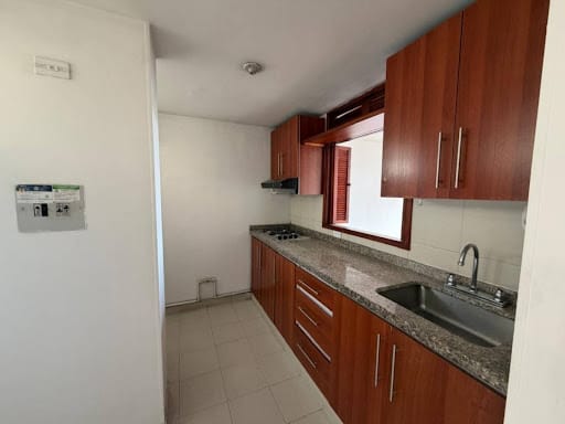 Apartamento de 3 alcobas en venta en Verbenal San Antonio, Bogotá, 66 m² · foto 5 de 24