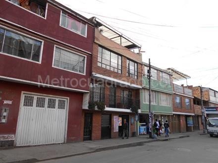 Casa en venta en Fontibon, Bogotá · foto 2 de 8