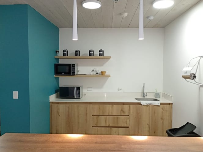 Oficina en arriendo en El Poblado, Medellín, 390 m² · foto 5 de 13