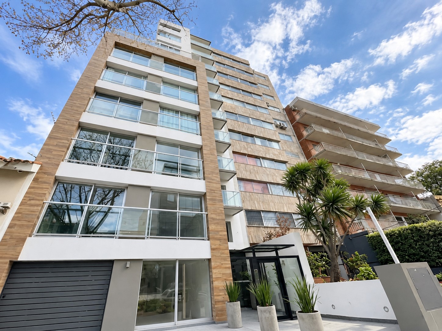 POCITOS A PASOS DEL MAR - ALQUILER APARTAMENTO DE 1 DORMITORIO CON MUEBLES Y GARAJE · Foto 11