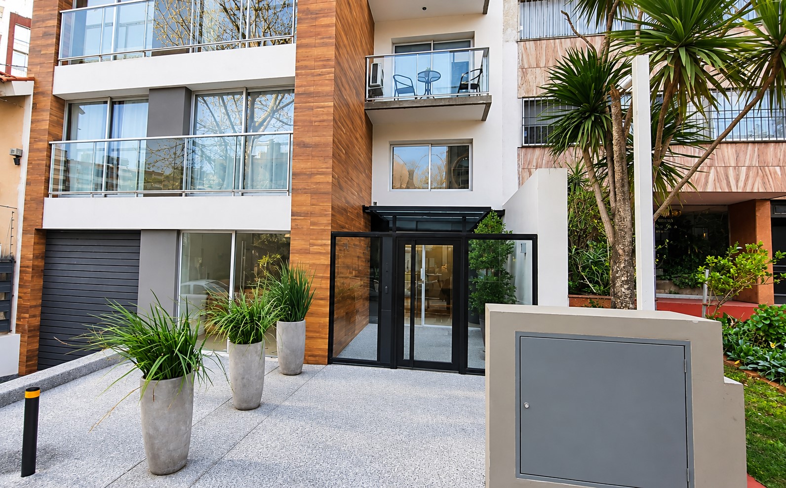 POCITOS A PASOS DEL MAR - ALQUILER APARTAMENTO DE 1 DORMITORIO CON MUEBLES Y GARAJE · Foto 12