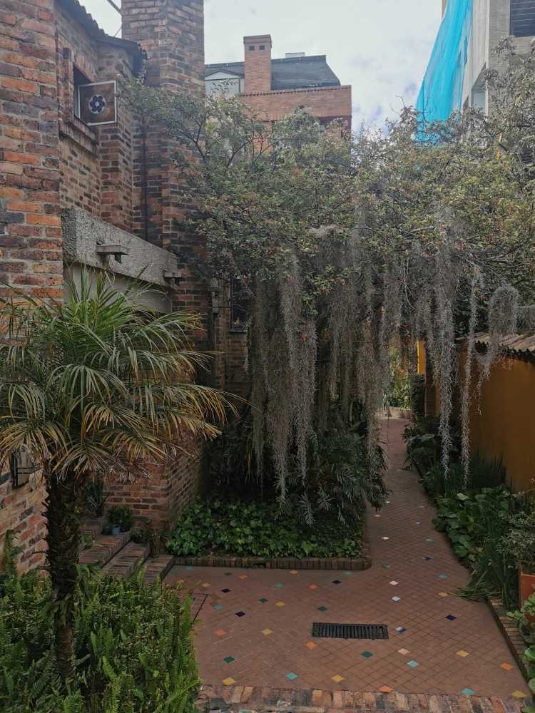 Casa en venta en Chicó Navarra, Bogotá · foto 2 de 24