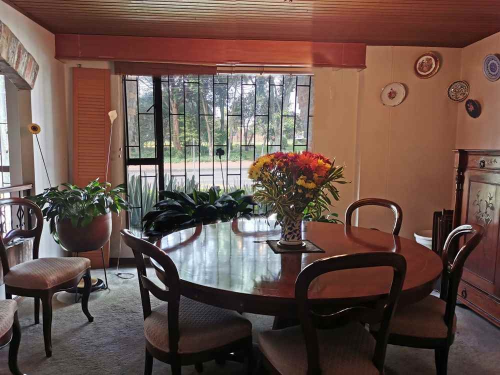 Casa en venta en Chicó Navarra, Bogotá · foto 7 de 24