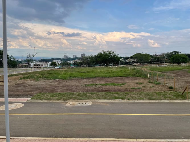 Lote en venta en La Riverita, Cali, 3000 m² · foto 3 de 17