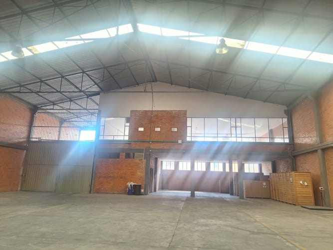 Bodega en arriendo en Cr Alejandria Real Viii, Mosquera, 2200 m² · foto 2 de 4