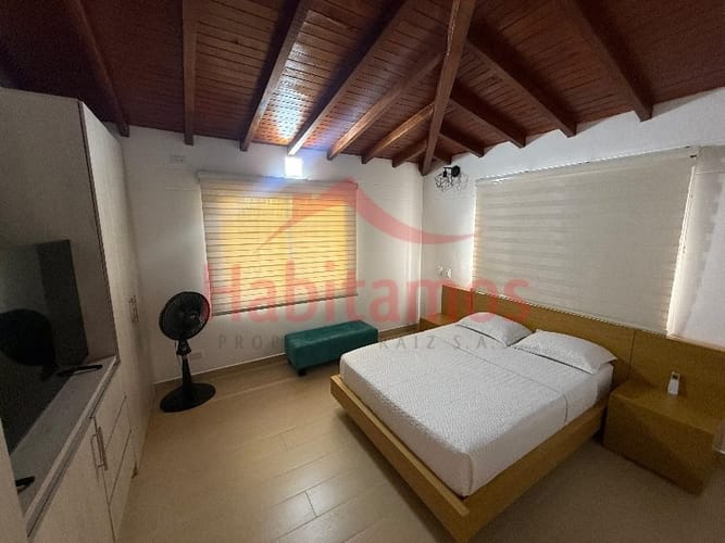 Finca en venta en Veliguarin, Piedecuesta, 4459 m² · foto 3 de 24