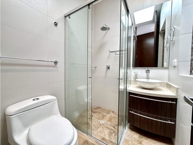 Apartamento de 3 alcobas en venta en Chicó Reservado, Bogotá, 160 m² · foto 13 de 24