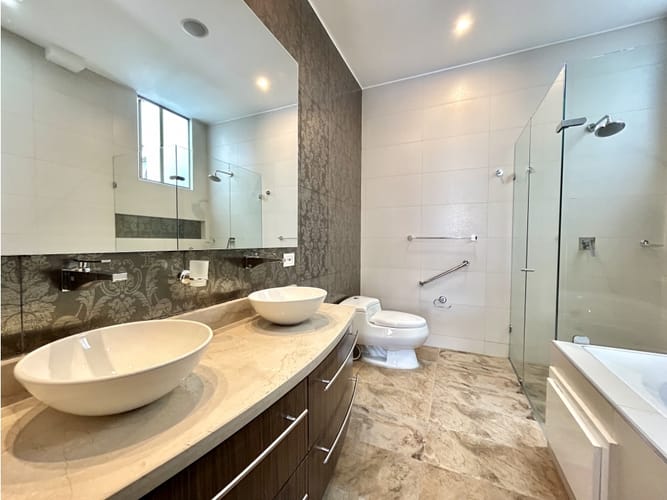 Apartamento de 3 alcobas en venta en Chicó Reservado, Bogotá, 160 m² · foto 21 de 24