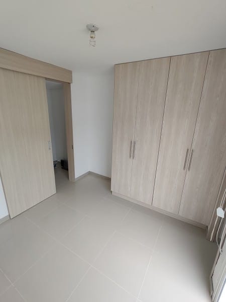 Casa de 4 alcobas en venta en El Castillo, Jamundí, 210 m² · foto 6 de 14
