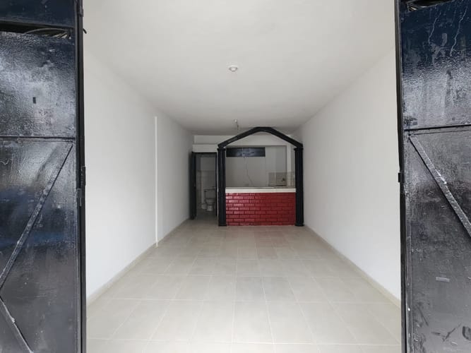 Local en arriendo en San Cayetano, Cali, 35 m² · foto 2 de 10