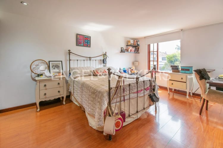Casa de 4 alcobas en venta en San Jose De Bavaria, Bogotá, 218 m² · foto 14 de 20