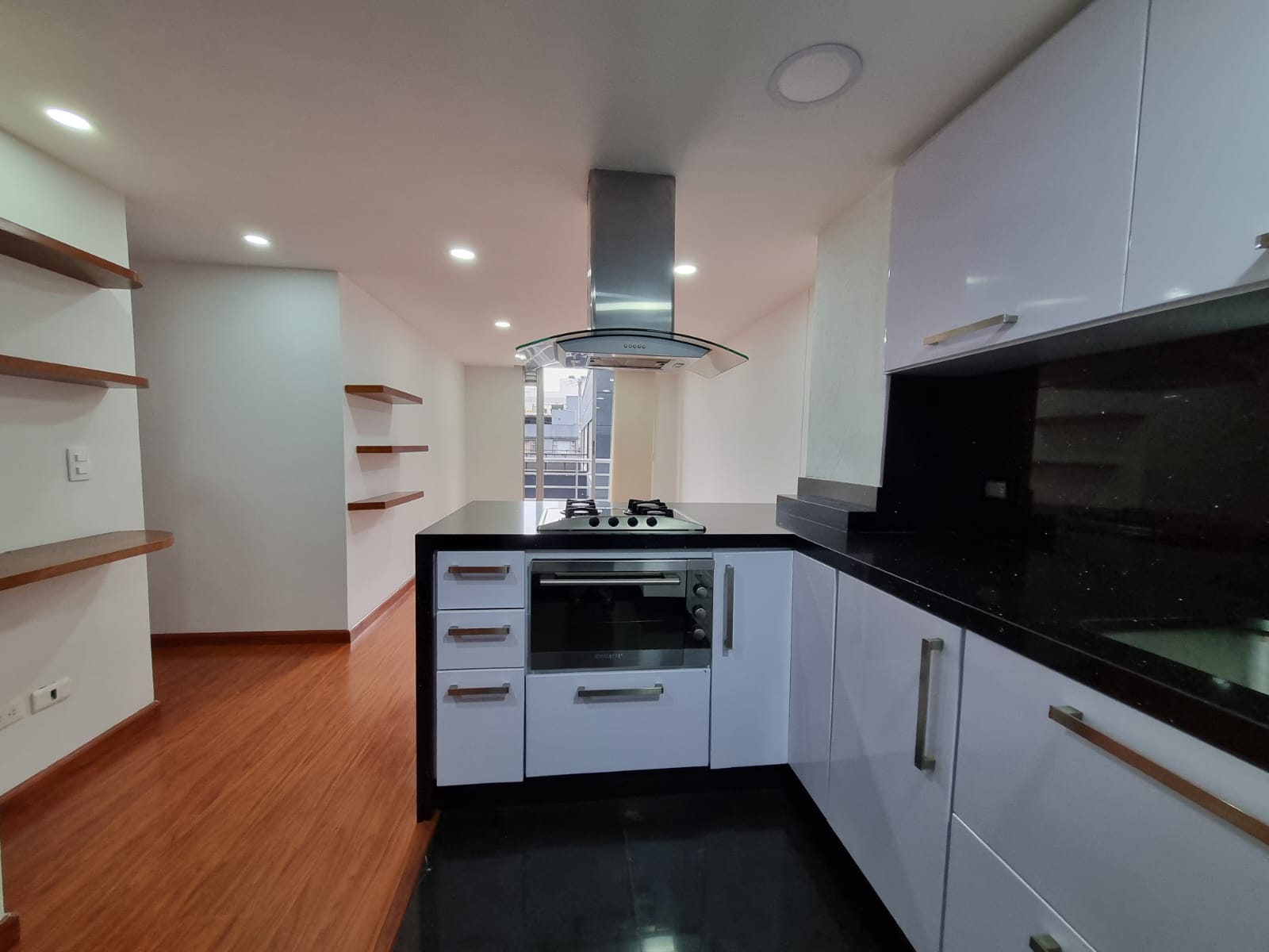 Apartamento en venta en Lagos De Torca, Bogotá · foto 5 de 23