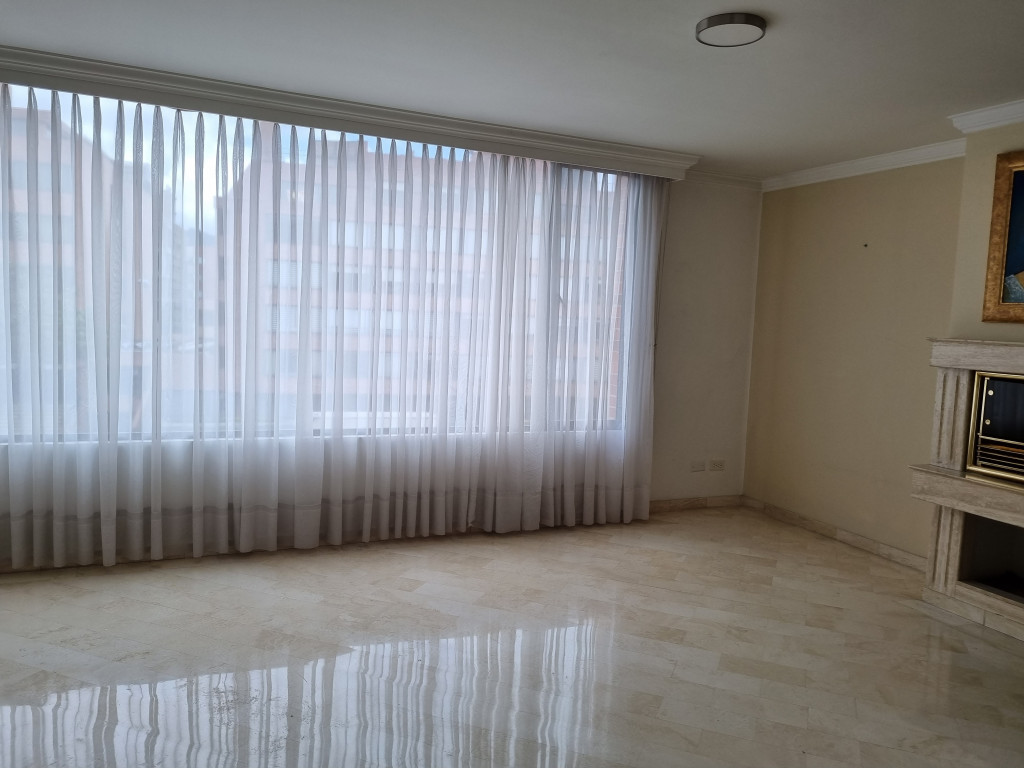 Apartamento en venta en Santa Barbara, Bogotá · foto 3 de 24