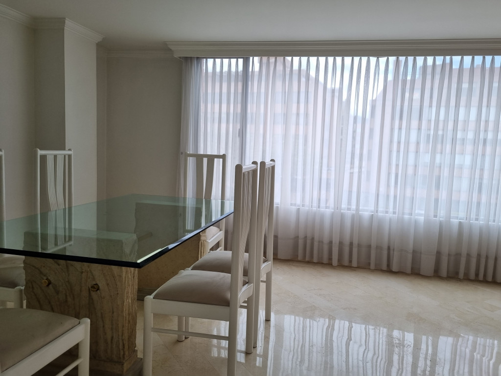 Apartamento en venta en Santa Barbara, Bogotá · foto 7 de 24