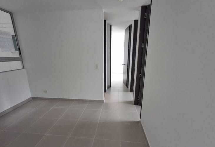 Apartamento de 3 alcobas en venta en Menzuly, Floridablanca, 94 m² · foto 4 de 20